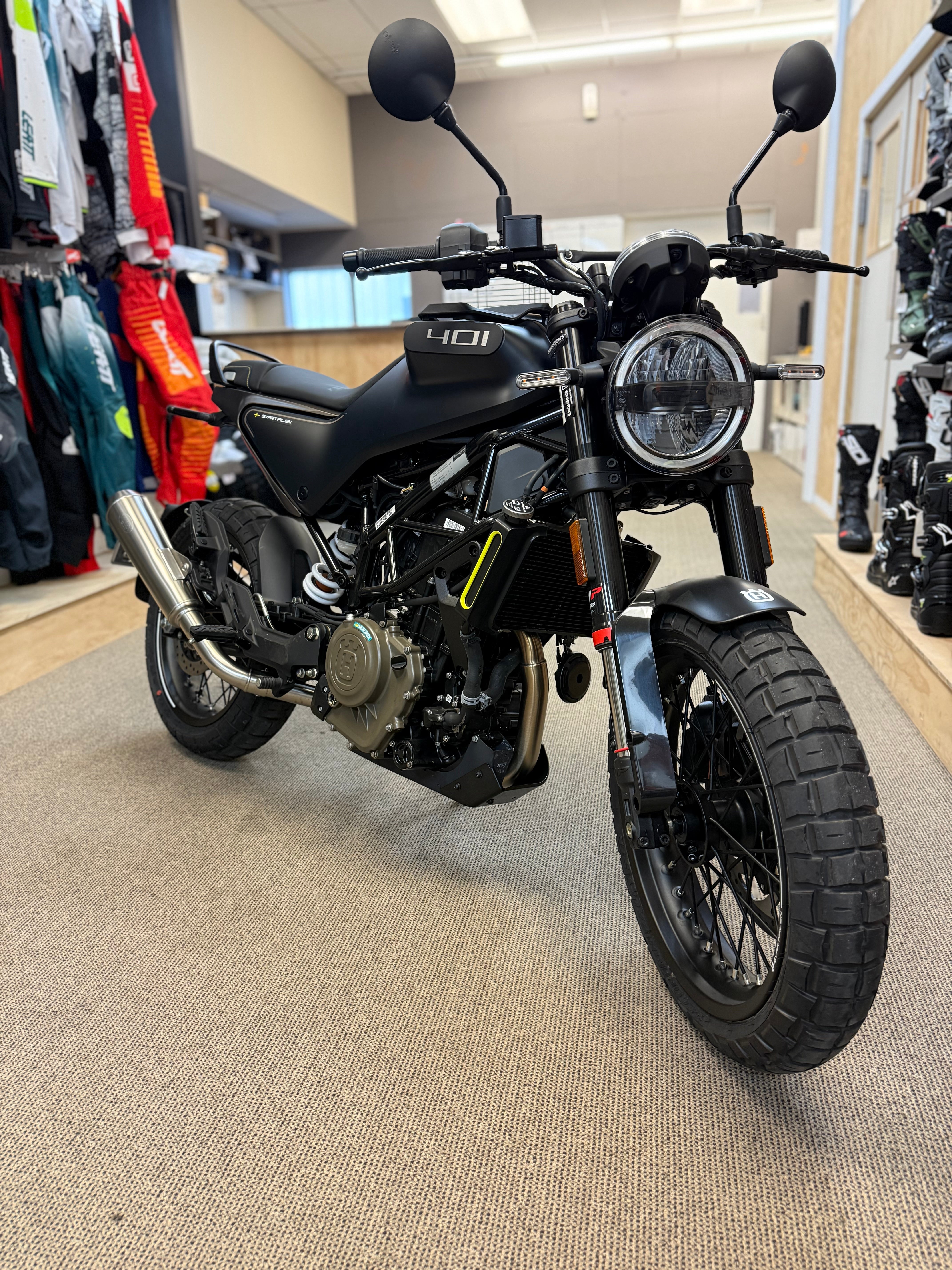 Husqvarna Svartpilen 401 2023 - Verex Full system