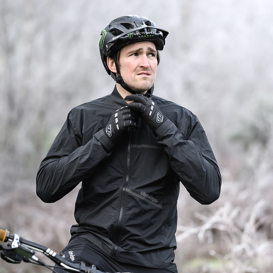 SHUTTLE JACKET BLACK