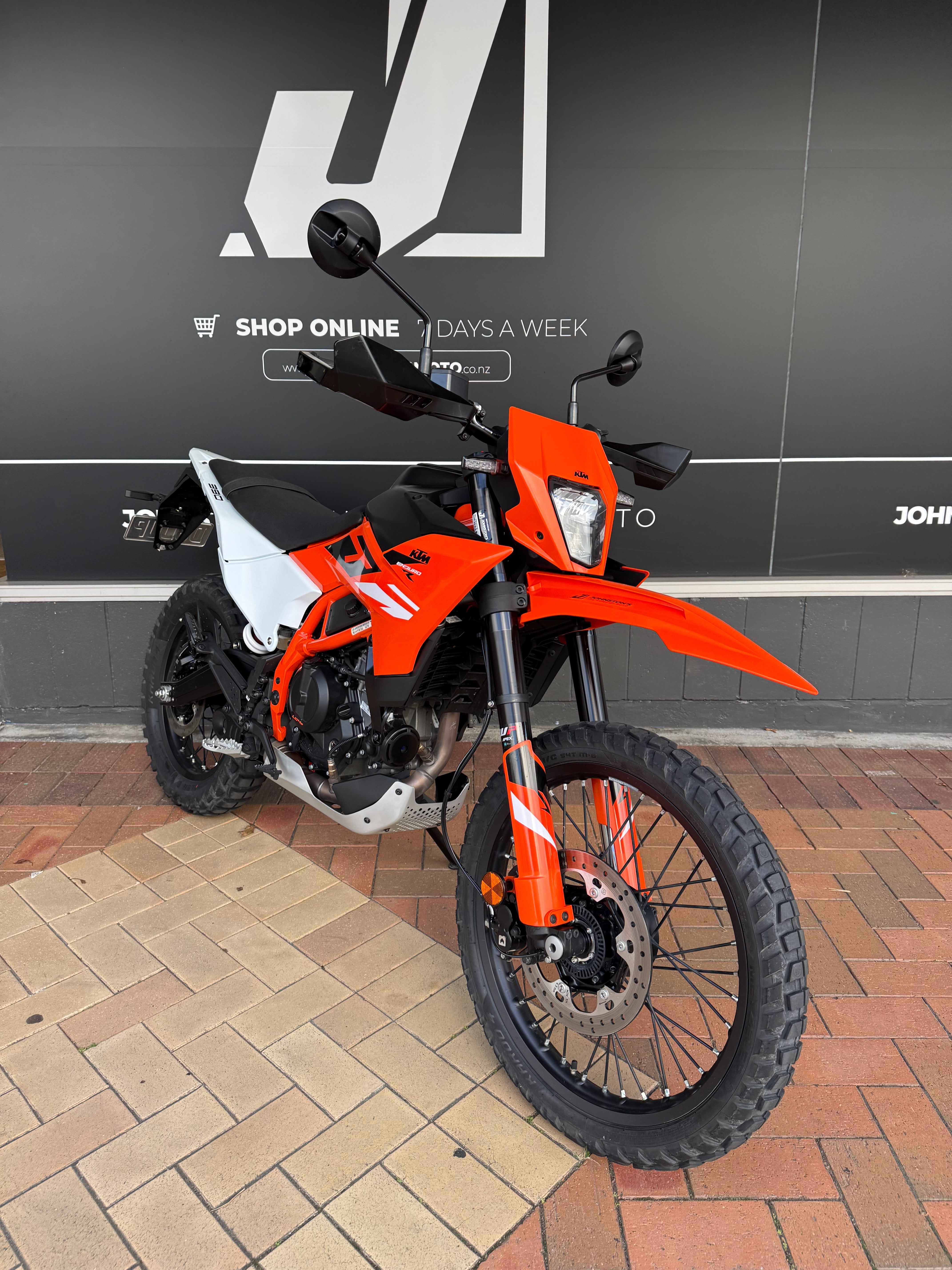 KTM 390 Enduro R 2025 ex Demo Unit