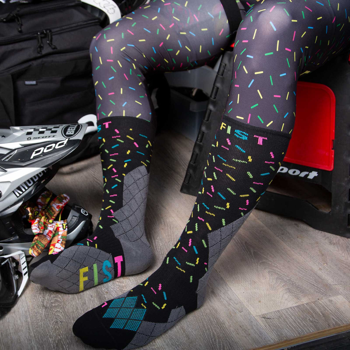 SPRINKLES KNEE BRACE SOCKS